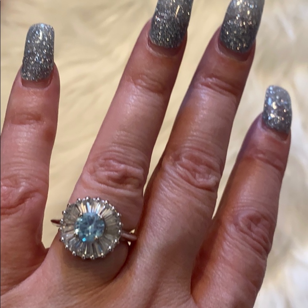 Statement Ring - Picture 2 of 4